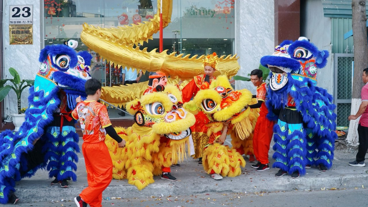 RỘN RÀNG KHAI TRƯƠNG ĐẦU NĂM MỚI GIÁP THÌN 2024 Khai trương Giáp Thìn 2024_4