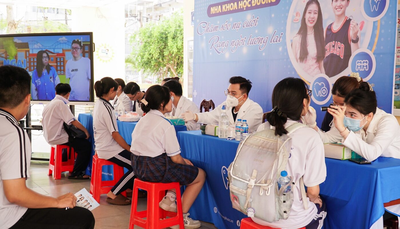 Thăm khám lần 2 tại THCS Nhựt Tảo - 4