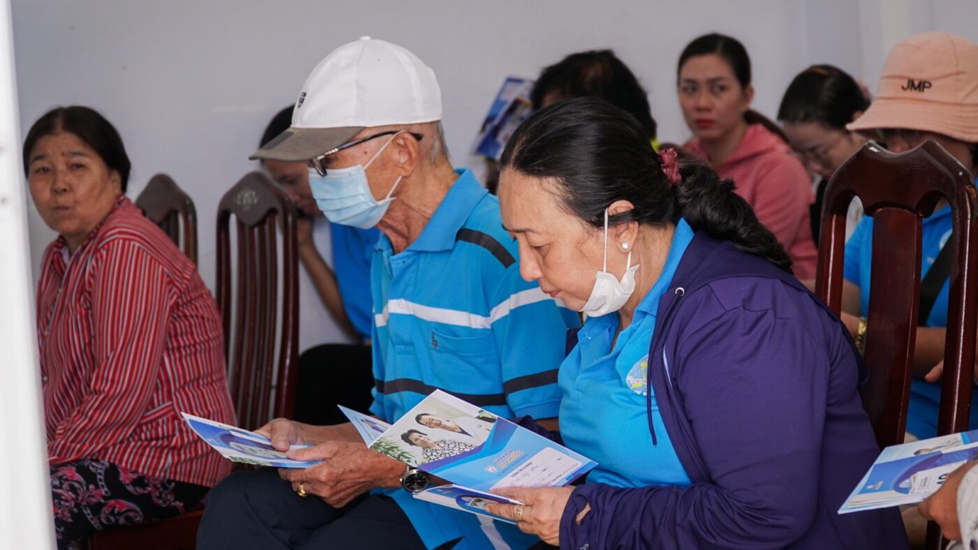 Một ngày thăm khám ý nghĩa cùng bà con UBND Phường 1 Thăm khám sức khoẻ răng miệng tại UBND P1 - 2