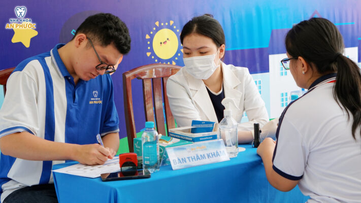 Thăm khám nha khoa học đường - Trường THCS Thống Nhất