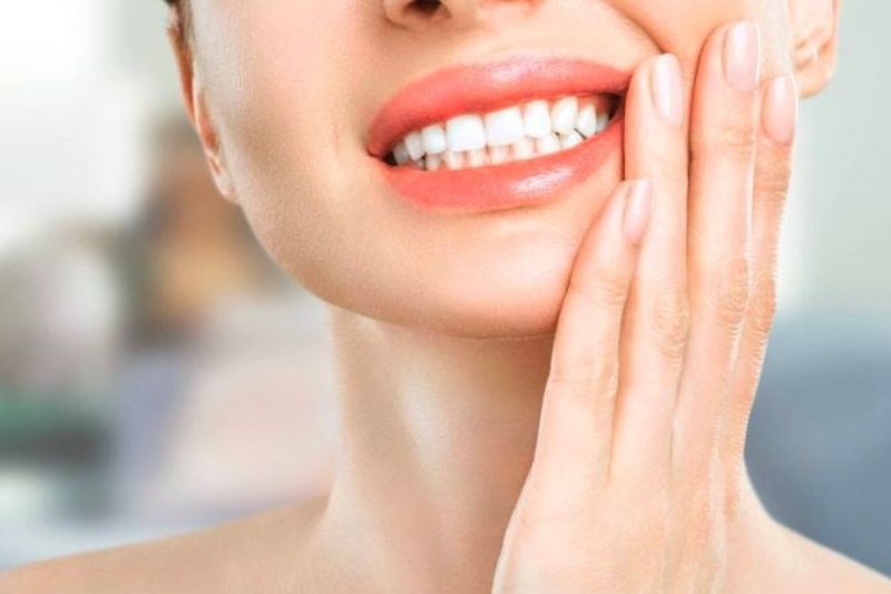 Răng mọc ngầm gây đau nhức khi ăn uống
