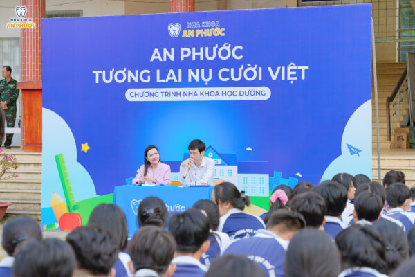 Chia sẻ kiến thức răng miệng tại Trường THPT Thủ Thừa